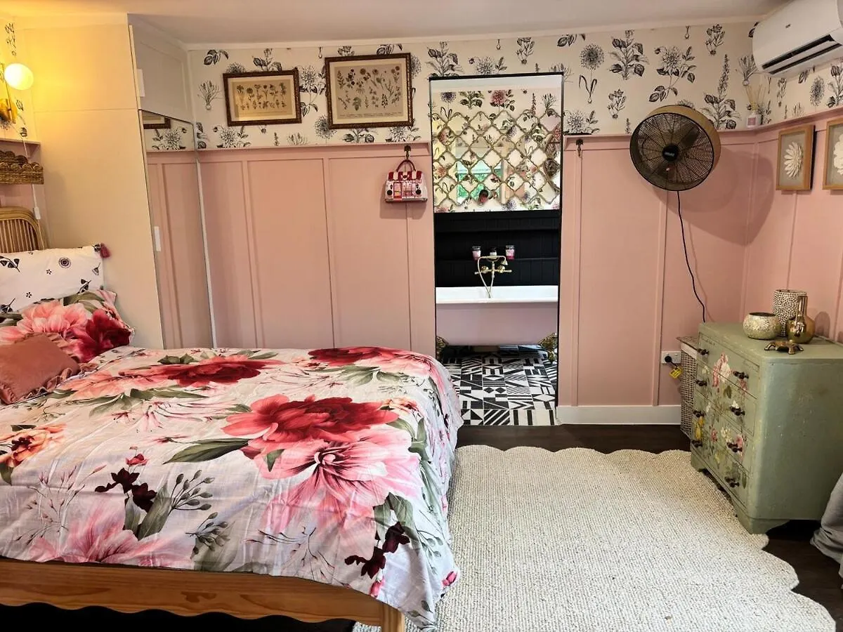 Lenlie Farm Villa Howard Holiday home