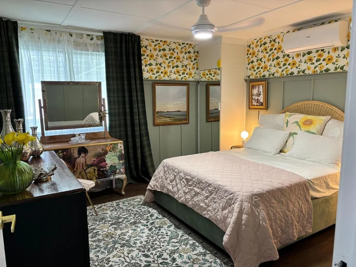 Lenlie Farm Villa Howard