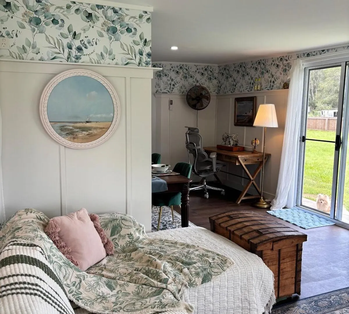 Lenlie Farm Villa Howard Holiday home