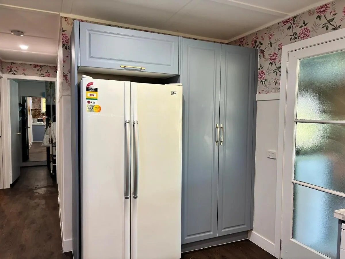 Lenlie Farm Villa Howard Holiday home