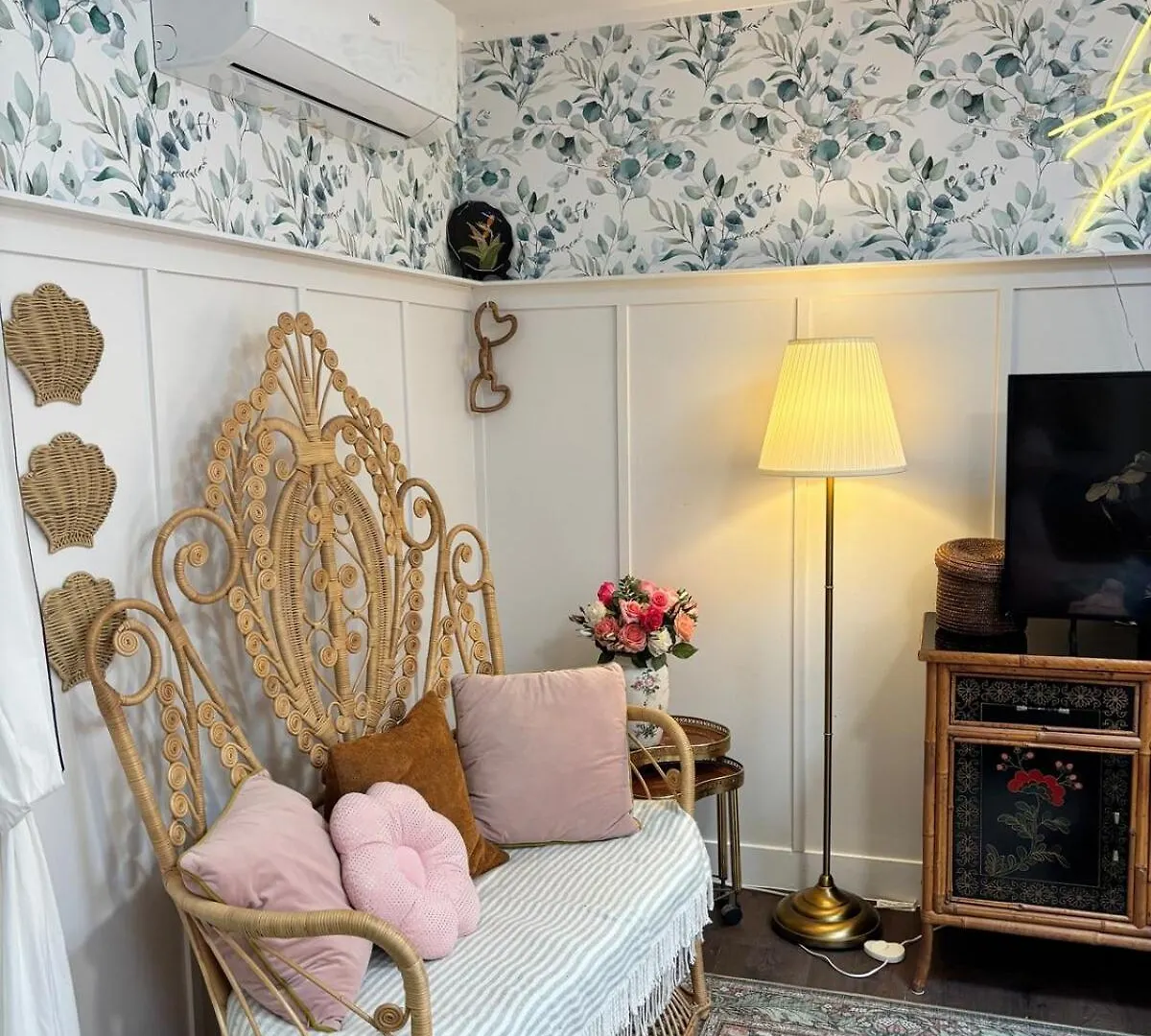 Lenlie Farm Villa Howard Holiday home